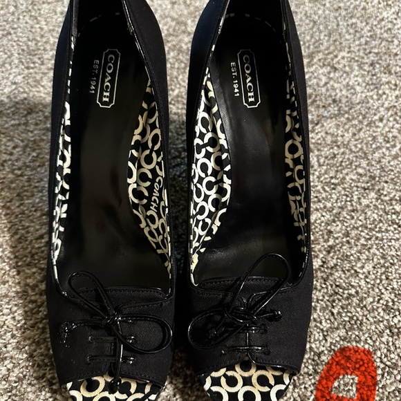 Coach Peep-Toe Women’s shoe Size 9 - Picture 1 of 3